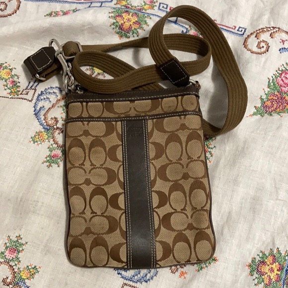 Coach crossbody bag - Picture 1 of 3